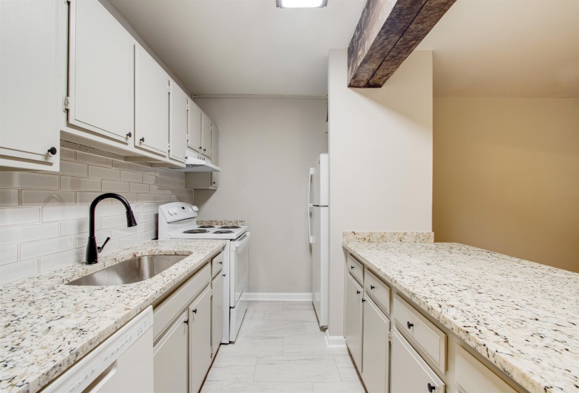 107 FRONT ST, Memphis, Tennessee 38103, 1 Bedroom Bedrooms, 3 Rooms Rooms,1 BathroomBathrooms,Residential,For Sale,FRONT,10224089