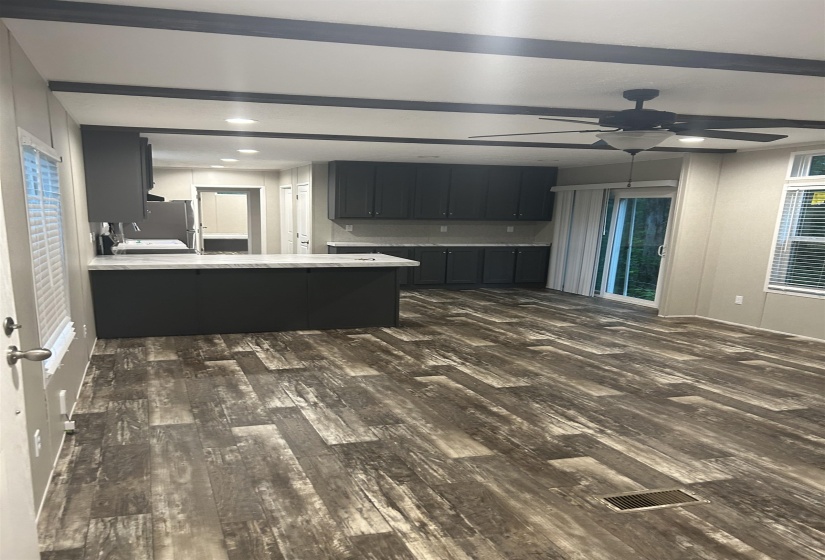 4080 PYBURNS DR, Savannah, Tennessee 38372, 3 Bedrooms Bedrooms, 6 Rooms Rooms,2 BathroomsBathrooms,Residential,For Sale,PYBURNS,10224090