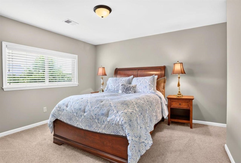 9797 WINDWARD SLOPE CV, Lakeland, Tennessee 38002-8192, 4 Bedroom Bedrooms, 13 Room Rooms,4 BathroomBathrooms,Residential,For Sale,WINDWARD SLOPE,0,10224094