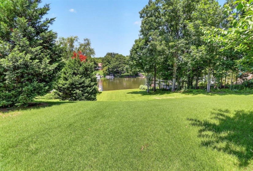 9797 WINDWARD SLOPE CV, Lakeland, Tennessee 38002-8192, 4 Bedroom Bedrooms, 13 Room Rooms,4 BathroomBathrooms,Residential,For Sale,WINDWARD SLOPE,0,10224094