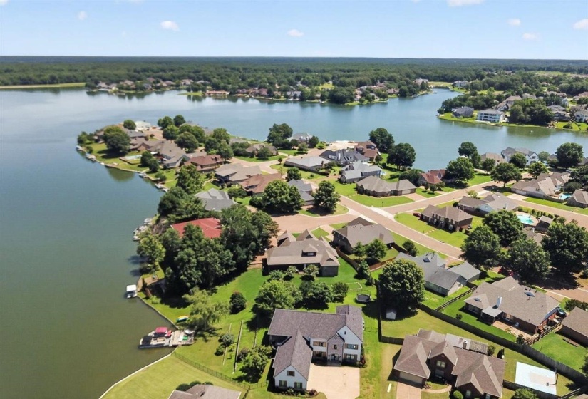 9797 WINDWARD SLOPE CV, Lakeland, Tennessee 38002-8192, 4 Bedroom Bedrooms, 13 Room Rooms,4 BathroomBathrooms,Residential,For Sale,WINDWARD SLOPE,0,10224094