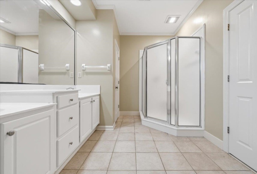 10211 CARNEGIE CLUB DR, Collierville, Tennessee 38017, 4 Bedroom Bedrooms, 9 Room Rooms,3 BathroomBathrooms,Residential,For Sale,CARNEGIE CLUB,0,10224097