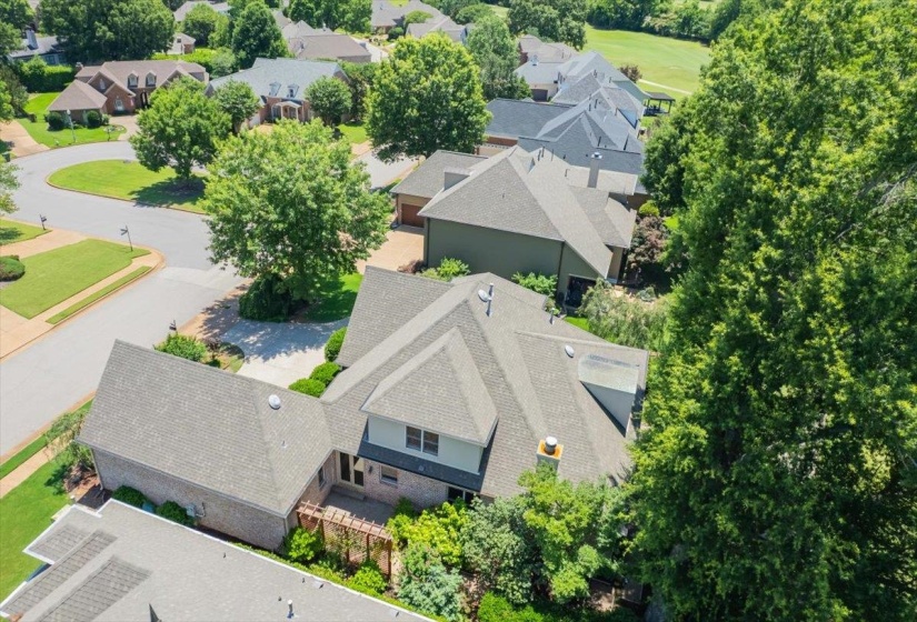 10211 CARNEGIE CLUB DR, Collierville, Tennessee 38017, 4 Bedroom Bedrooms, 9 Room Rooms,3 BathroomBathrooms,Residential,For Sale,CARNEGIE CLUB,0,10224097