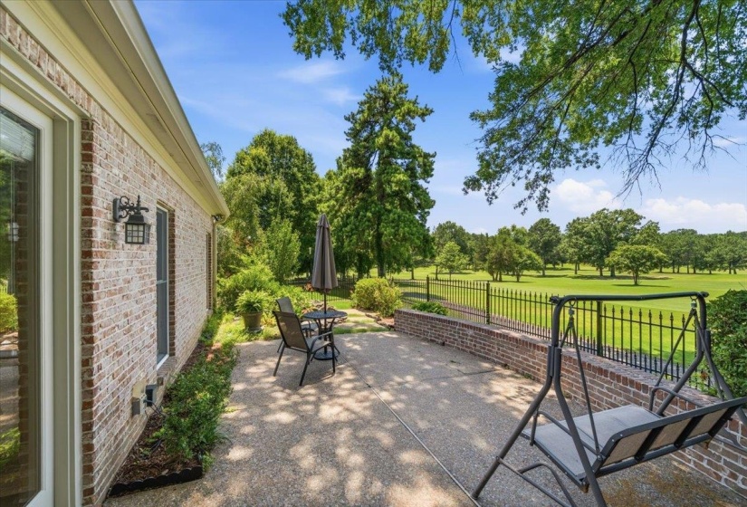 10211 CARNEGIE CLUB DR, Collierville, Tennessee 38017, 4 Bedroom Bedrooms, 9 Room Rooms,3 BathroomBathrooms,Residential,For Sale,CARNEGIE CLUB,0,10224097