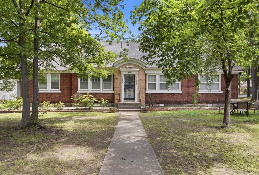 1594 PARKWAY AVE, Memphis, Tennessee 38112, 2 Bedroom Bedrooms, 0 ,1 BathroomBathrooms,Duplexes,For Sale,PARKWAY,0,10224102
