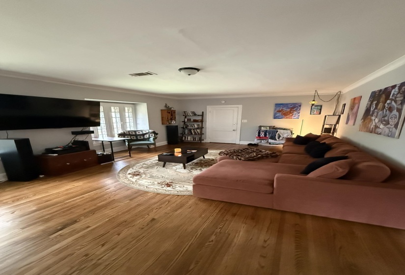 217 MCLEAN BLVD, Memphis, Tennessee 38112, 3 Bedrooms Bedrooms, ,2 BathroomsBathrooms,Duplexes,For Sale,MCLEAN,10224110