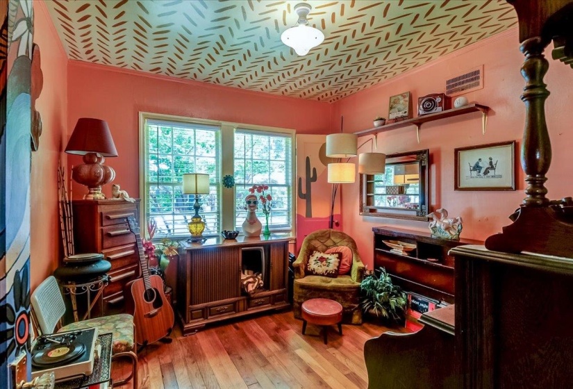 226 EDWIN CIR, Memphis, Tennessee 38104, 3 Bedrooms Bedrooms, 5 Rooms Rooms,1 BathroomBathrooms,Residential,For Sale,EDWIN,10224103