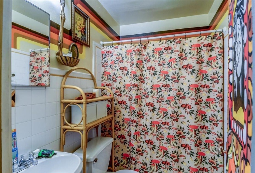 226 EDWIN CIR, Memphis, Tennessee 38104, 3 Bedrooms Bedrooms, 5 Rooms Rooms,1 BathroomBathrooms,Residential,For Sale,EDWIN,10224103