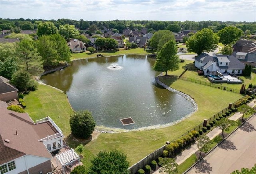 1646 FORSYTHE DR, Collierville, Tennessee 38017, 5 Bedrooms Bedrooms, 8 Rooms Rooms,3 BathroomsBathrooms,Residential,For Sale,FORSYTHE,10224104