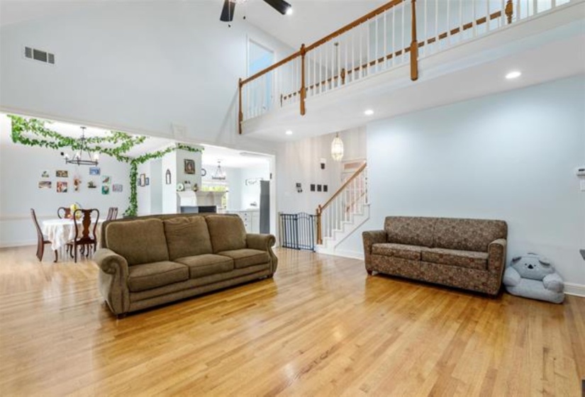 1646 FORSYTHE DR, Collierville, Tennessee 38017, 5 Bedrooms Bedrooms, 8 Rooms Rooms,3 BathroomsBathrooms,Residential,For Sale,FORSYTHE,10224104