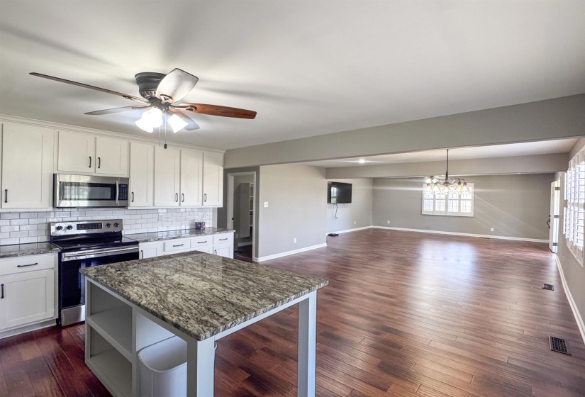 792 SMITH DR, Covington, Tennessee 38019, 3 Bedroom Bedrooms, 7 Room Rooms,2 BathroomBathrooms,Residential,For Sale,SMITH,0,10224111
