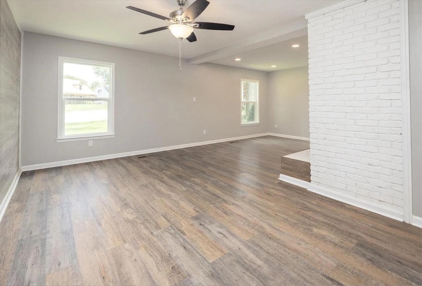 3133 ESTES ST, Memphis, Tennessee 38115, 3 Bedrooms Bedrooms, 6 Rooms Rooms,1.1 BathroomsBathrooms,Residential,For Sale,ESTES,10224113