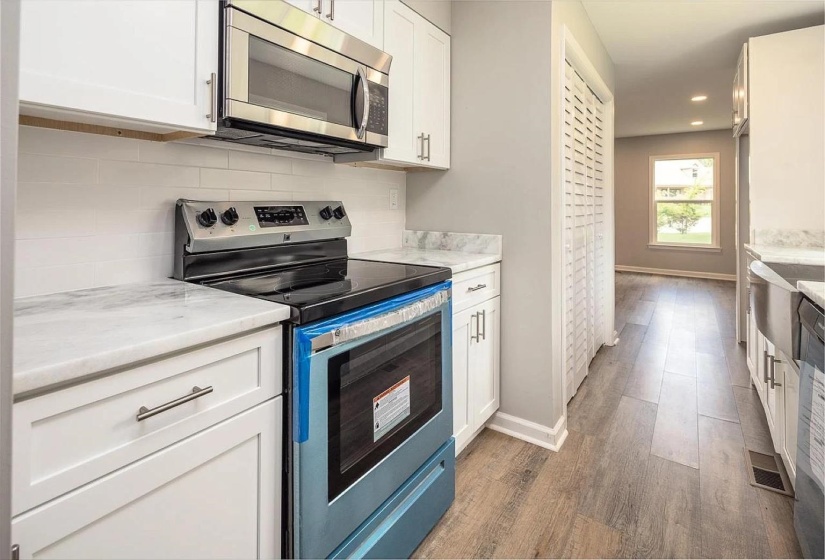 3133 ESTES ST, Memphis, Tennessee 38115, 3 Bedrooms Bedrooms, 6 Rooms Rooms,1.1 BathroomsBathrooms,Residential,For Sale,ESTES,10224113