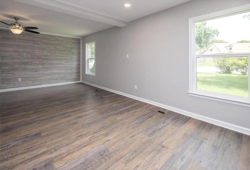 3133 ESTES ST, Memphis, Tennessee 38115, 3 Bedrooms Bedrooms, 6 Rooms Rooms,1.1 BathroomsBathrooms,Residential,For Sale,ESTES,10224113