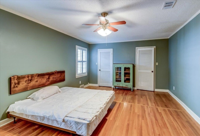 57 ROBERT DELL CV, Memphis, Tennessee 38117, 3 Bedrooms Bedrooms, 7 Rooms Rooms,2 BathroomsBathrooms,Residential,For Sale,ROBERT DELL,10224116