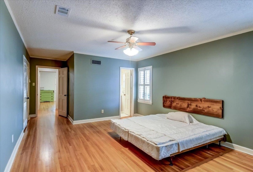 57 ROBERT DELL CV, Memphis, Tennessee 38117, 3 Bedrooms Bedrooms, 7 Rooms Rooms,2 BathroomsBathrooms,Residential,For Sale,ROBERT DELL,10224116