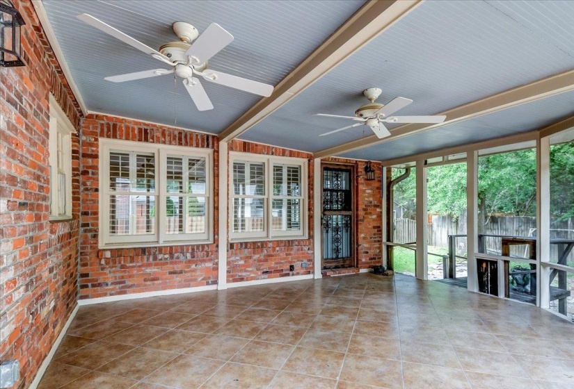 57 ROBERT DELL CV, Memphis, Tennessee 38117, 3 Bedrooms Bedrooms, 7 Rooms Rooms,2 BathroomsBathrooms,Residential,For Sale,ROBERT DELL,10224116