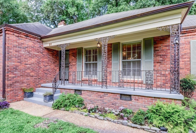 57 ROBERT DELL CV, Memphis, Tennessee 38117, 3 Bedrooms Bedrooms, 7 Rooms Rooms,2 BathroomsBathrooms,Residential,For Sale,ROBERT DELL,10224116