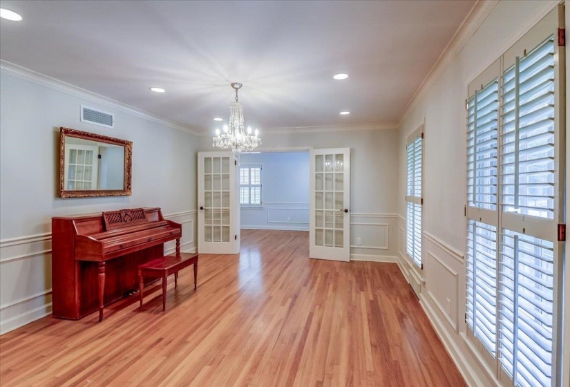 57 ROBERT DELL CV, Memphis, Tennessee 38117, 3 Bedrooms Bedrooms, 7 Rooms Rooms,2 BathroomsBathrooms,Residential,For Sale,ROBERT DELL,10224116