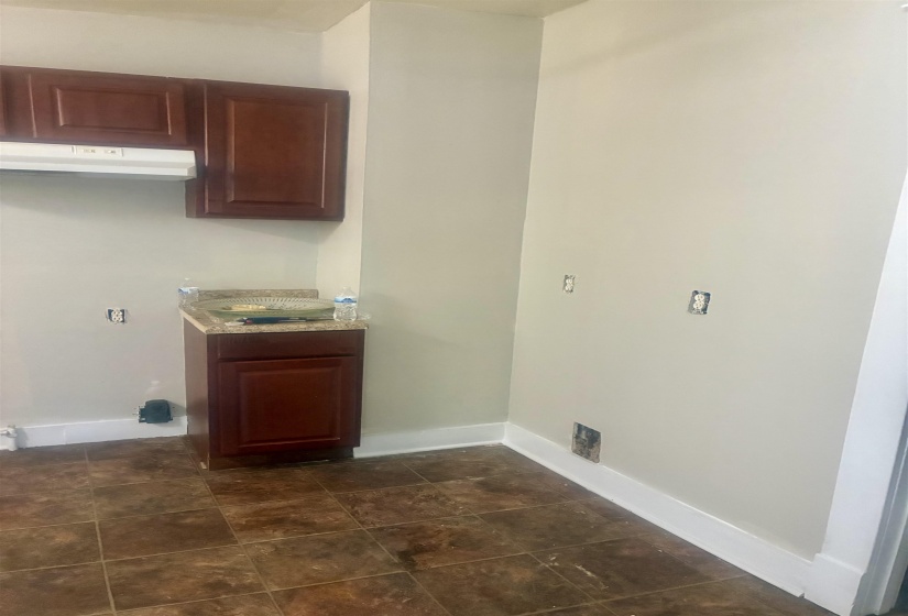 3612 COLEMAN AVE, Memphis, Tennessee 38122, 2 Bedrooms Bedrooms, 6 Rooms Rooms,1 BathroomBathrooms,Residential,For Sale,COLEMAN,10224117