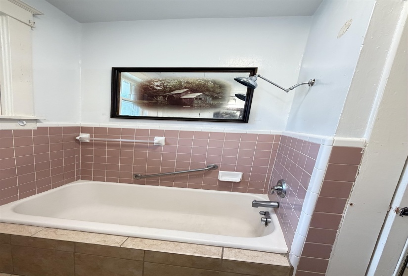 3612 COLEMAN AVE, Memphis, Tennessee 38122, 2 Bedrooms Bedrooms, 6 Rooms Rooms,1 BathroomBathrooms,Residential,For Sale,COLEMAN,10224117
