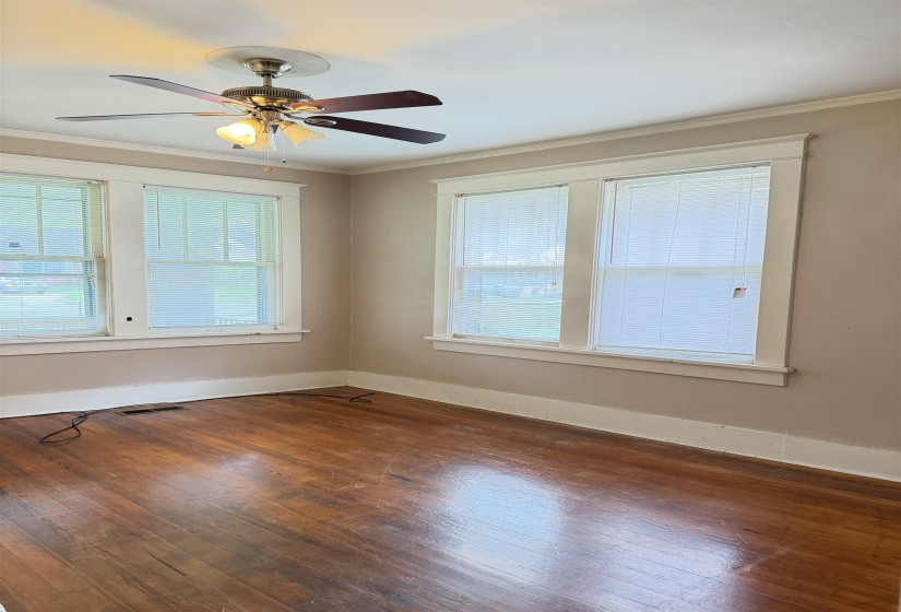 3612 COLEMAN AVE, Memphis, Tennessee 38122, 2 Bedrooms Bedrooms, 6 Rooms Rooms,1 BathroomBathrooms,Residential,For Sale,COLEMAN,10224117