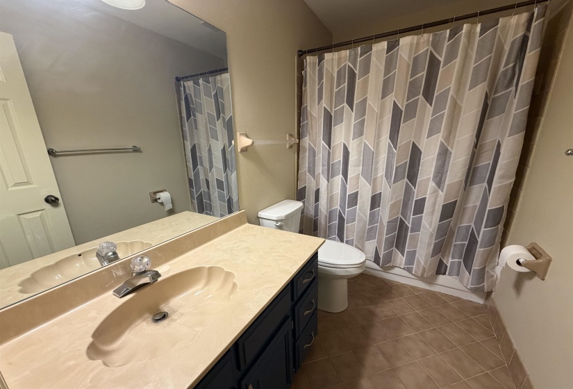 956 ROLLING OAKS LN, Collierville, Tennessee 38017, 5 Bedrooms Bedrooms, 9 Rooms Rooms,3.1 BathroomsBathrooms,Rental Properties,For Sale,ROLLING OAKS,10224150