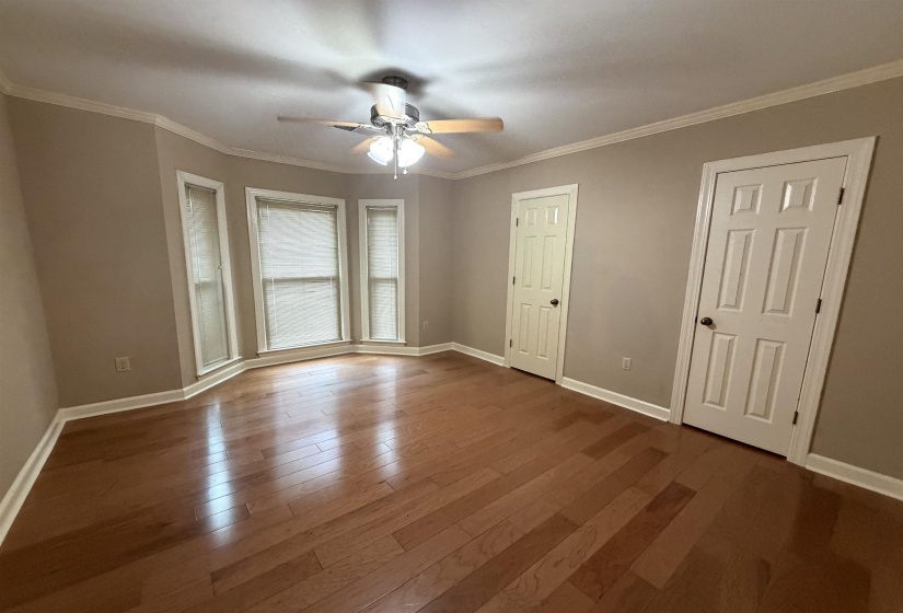 956 ROLLING OAKS LN, Collierville, Tennessee 38017, 5 Bedrooms Bedrooms, 9 Rooms Rooms,3.1 BathroomsBathrooms,Rental Properties,For Sale,ROLLING OAKS,10224150