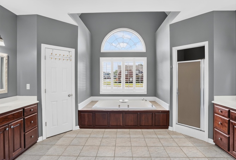 1715 GOLDSMITH CT, Collierville, Tennessee 38017, 4 Bedroom Bedrooms, 8 Room Rooms,2.1 BathroomBathrooms,Residential,For Sale,GOLDSMITH,0,10219678