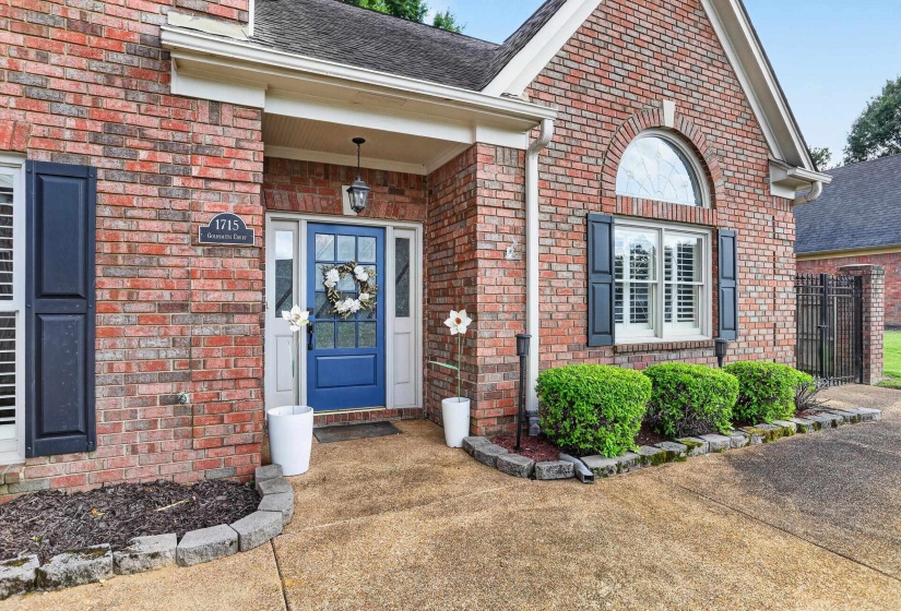 1715 GOLDSMITH CT, Collierville, Tennessee 38017, 4 Bedroom Bedrooms, 8 Room Rooms,2.1 BathroomBathrooms,Residential,For Sale,GOLDSMITH,0,10219678