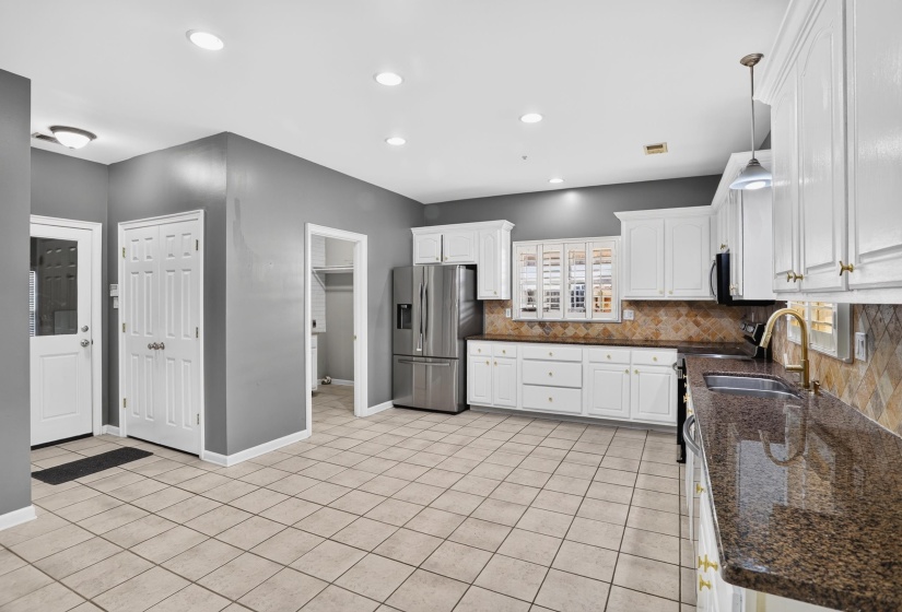 1715 GOLDSMITH CT, Collierville, Tennessee 38017, 4 Bedroom Bedrooms, 8 Room Rooms,2.1 BathroomBathrooms,Residential,For Sale,GOLDSMITH,0,10219678