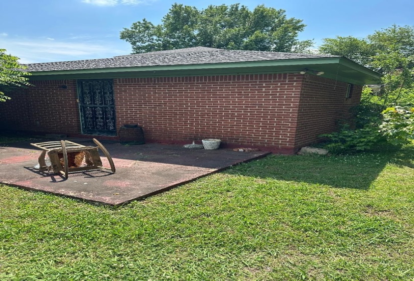 1484 DEMPSTER RD, Memphis, Tennessee 38106, 3 Bedroom Bedrooms, 6 Room Rooms,2 BathroomBathrooms,Residential,For Sale,DEMPSTER,0,10224127