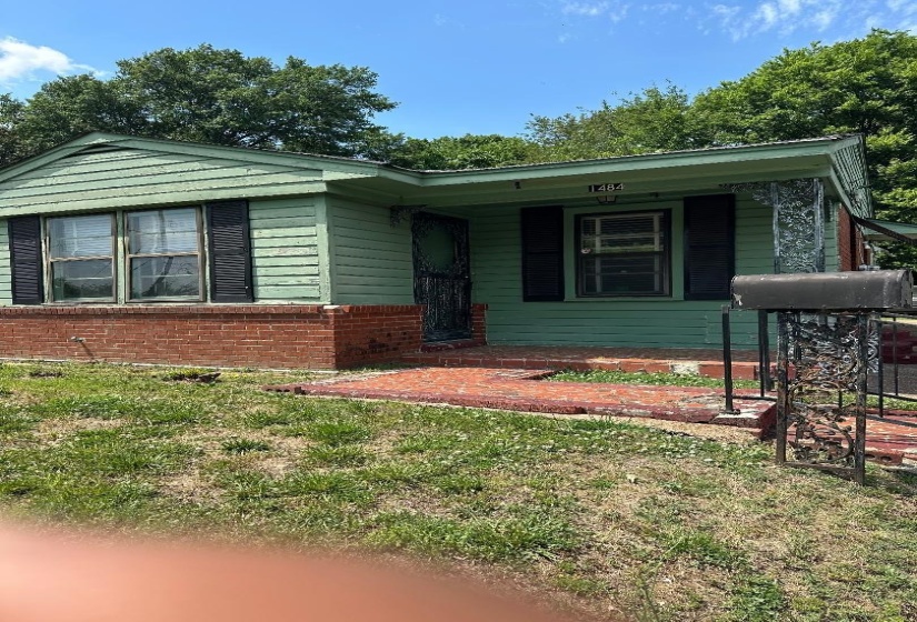 1484 DEMPSTER RD, Memphis, Tennessee 38106, 3 Bedroom Bedrooms, 6 Room Rooms,2 BathroomBathrooms,Residential,For Sale,DEMPSTER,0,10224127