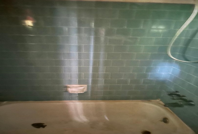 1484 DEMPSTER RD, Memphis, Tennessee 38106, 3 Bedroom Bedrooms, 6 Room Rooms,2 BathroomBathrooms,Residential,For Sale,DEMPSTER,0,10224127