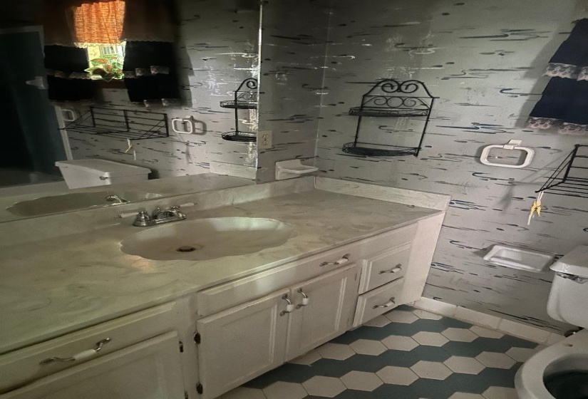 1484 DEMPSTER RD, Memphis, Tennessee 38106, 3 Bedroom Bedrooms, 6 Room Rooms,2 BathroomBathrooms,Residential,For Sale,DEMPSTER,0,10224127
