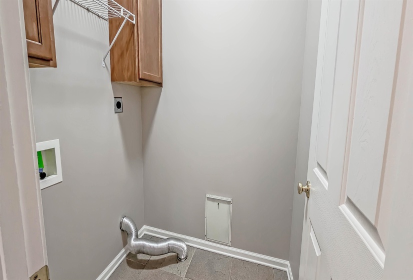 8678 ASHBURY OAK DR, Memphis, Tennessee 38018, 5 Bedrooms Bedrooms, 10 Rooms Rooms,3 BathroomsBathrooms,Residential,For Sale,ASHBURY OAK,10224137