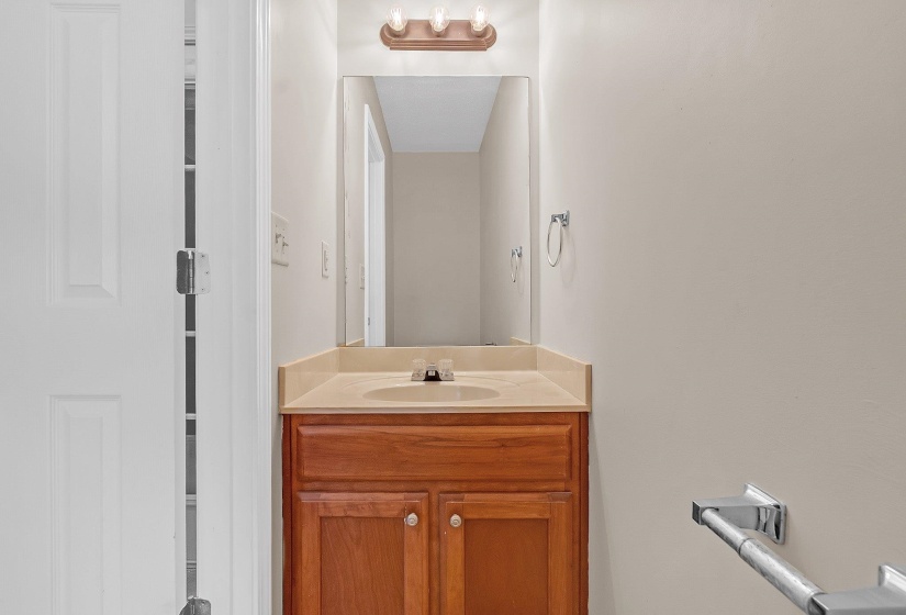 4001 WESLEY FOREST PL, Memphis, Tennessee 38109, 3 Bedrooms Bedrooms, 5 Rooms Rooms,2.1 BathroomsBathrooms,Residential,For Sale,WESLEY FOREST,10224140