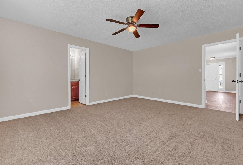 4001 WESLEY FOREST PL, Memphis, Tennessee 38109, 3 Bedrooms Bedrooms, 5 Rooms Rooms,2.1 BathroomsBathrooms,Residential,For Sale,WESLEY FOREST,10224140