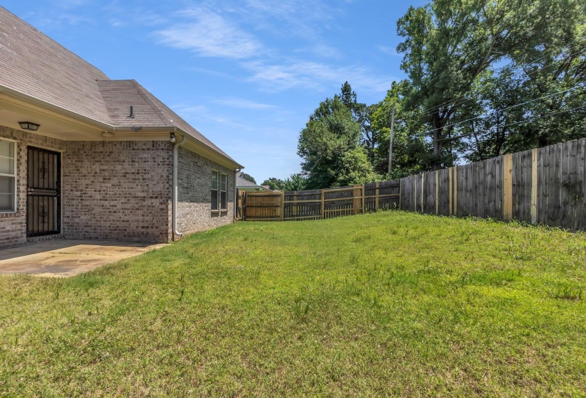 4001 WESLEY FOREST PL, Memphis, Tennessee 38109, 3 Bedrooms Bedrooms, 5 Rooms Rooms,2.1 BathroomsBathrooms,Residential,For Sale,WESLEY FOREST,10224140