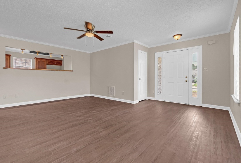 4001 WESLEY FOREST PL, Memphis, Tennessee 38109, 3 Bedrooms Bedrooms, 5 Rooms Rooms,2.1 BathroomsBathrooms,Residential,For Sale,WESLEY FOREST,10224140