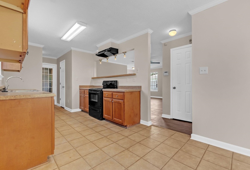4001 WESLEY FOREST PL, Memphis, Tennessee 38109, 3 Bedrooms Bedrooms, 5 Rooms Rooms,2.1 BathroomsBathrooms,Residential,For Sale,WESLEY FOREST,10224140