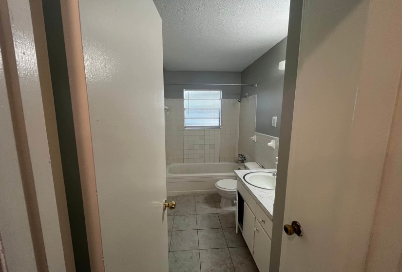 4575 SPRING GLEN DR, Memphis, Tennessee 38128, 3 Bedrooms Bedrooms, 6 Rooms Rooms,1 BathroomBathrooms,Residential,For Sale,SPRING GLEN,10224142