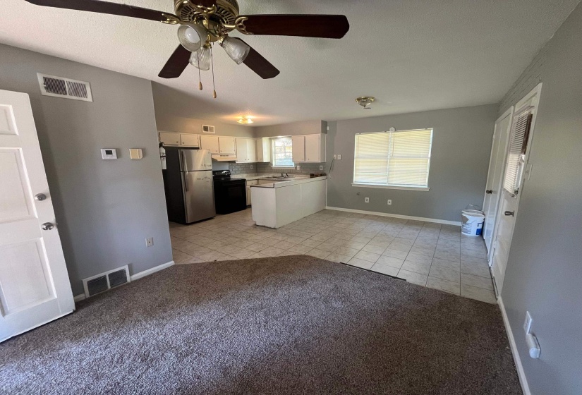 4575 SPRING GLEN DR, Memphis, Tennessee 38128, 3 Bedrooms Bedrooms, 6 Rooms Rooms,1 BathroomBathrooms,Residential,For Sale,SPRING GLEN,10224142