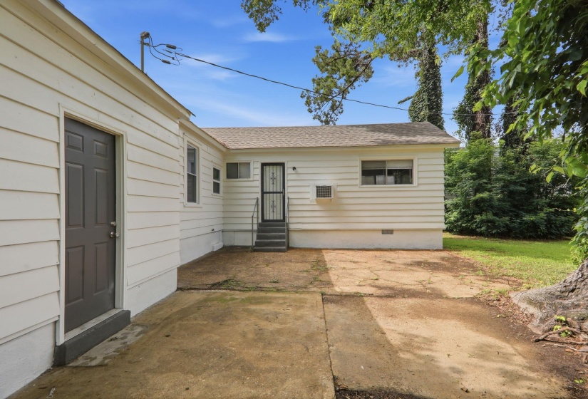 713 BRENTWOOD CIR, Memphis, Tennessee 38111, 2 Bedrooms Bedrooms, 6 Rooms Rooms,1 BathroomBathrooms,Residential,For Sale,BRENTWOOD,10224145