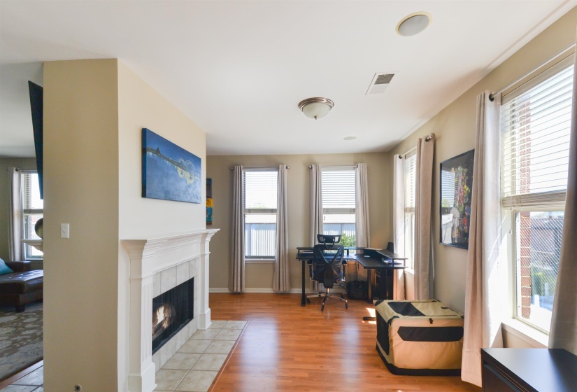 600 MAIN ST, Memphis, Tennessee 38103, 2 Bedrooms Bedrooms, 6 Rooms Rooms,2 BathroomsBathrooms,Residential,For Sale,MAIN,10224146
