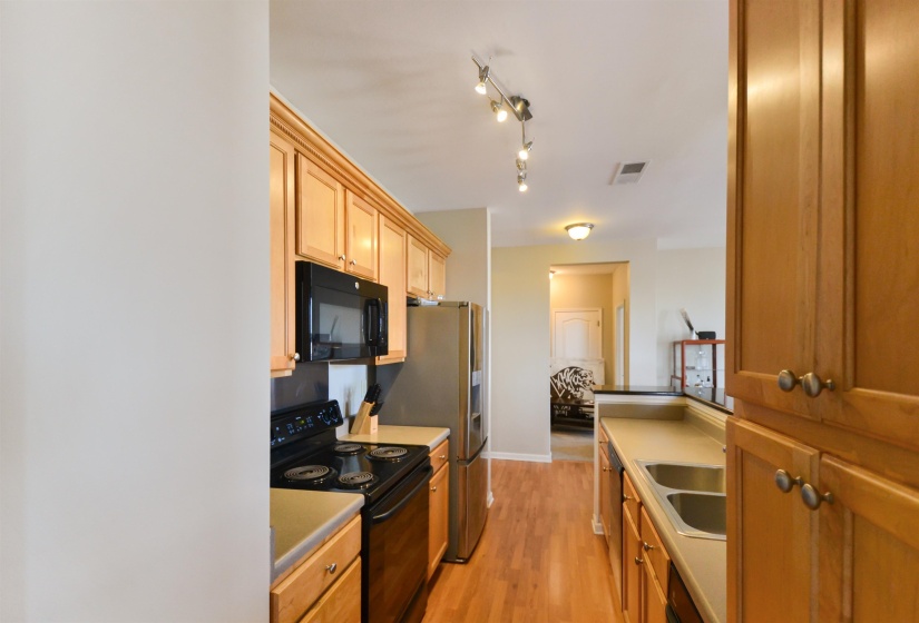 600 MAIN ST, Memphis, Tennessee 38103, 2 Bedrooms Bedrooms, 6 Rooms Rooms,2 BathroomsBathrooms,Residential,For Sale,MAIN,10224146