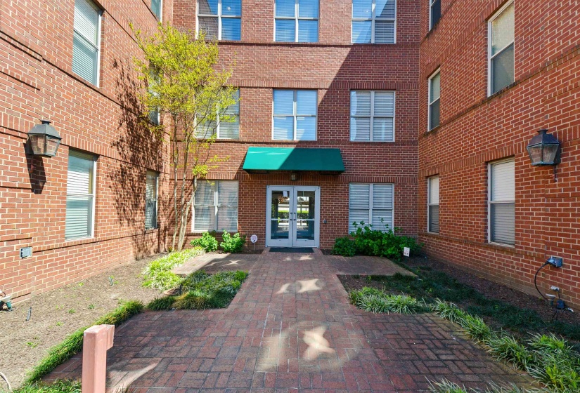 600 MAIN ST, Memphis, Tennessee 38103, 2 Bedrooms Bedrooms, 6 Rooms Rooms,2 BathroomsBathrooms,Residential,For Sale,MAIN,10224146