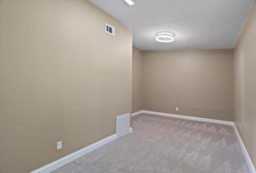 1160 ISABELLE ST, Memphis, Tennessee 38122, 4 Bedroom Bedrooms, 6 Room Rooms,2 BathroomBathrooms,Residential,For Sale,ISABELLE,0,10224148