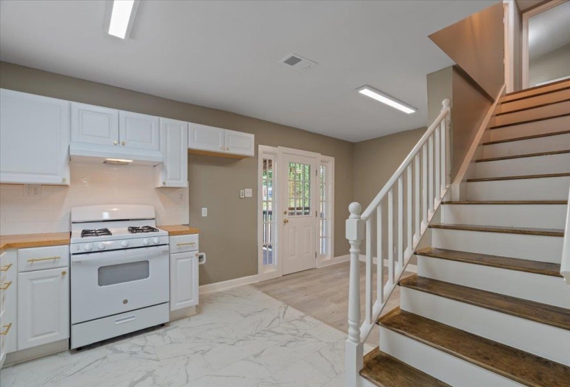 1160 ISABELLE ST, Memphis, Tennessee 38122, 4 Bedroom Bedrooms, 6 Room Rooms,2 BathroomBathrooms,Residential,For Sale,ISABELLE,0,10224148