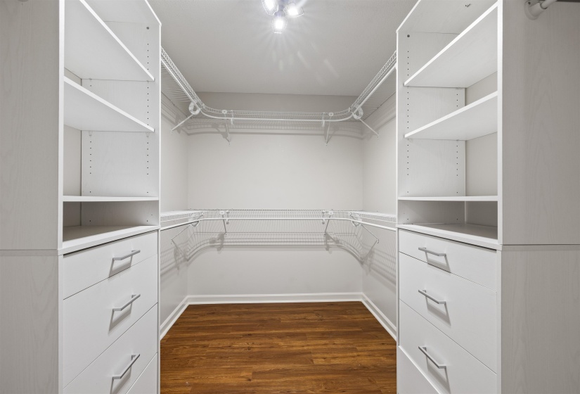 Walk in closet